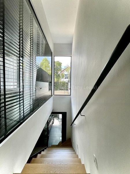 4 Bed Terraced House (Landed) for Sale in Thomson Garden Estate - Image 4