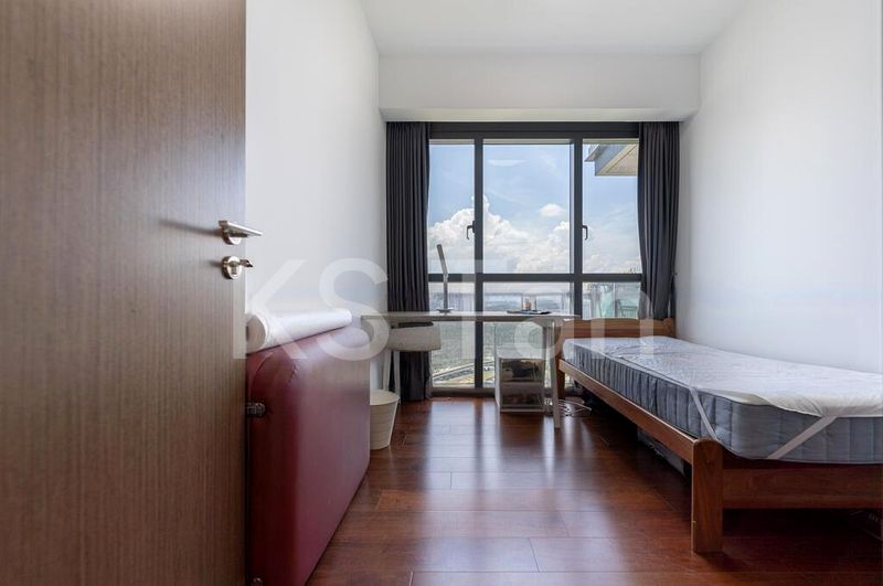 3 Bed Apartment (Condo) for Sale in  Normanton Park - Image 5