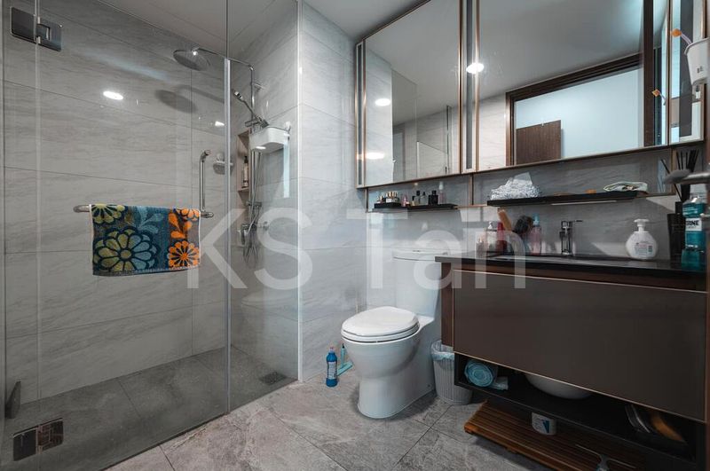 3 Bed Apartment (Condo) for Sale in  Normanton Park - Image 8