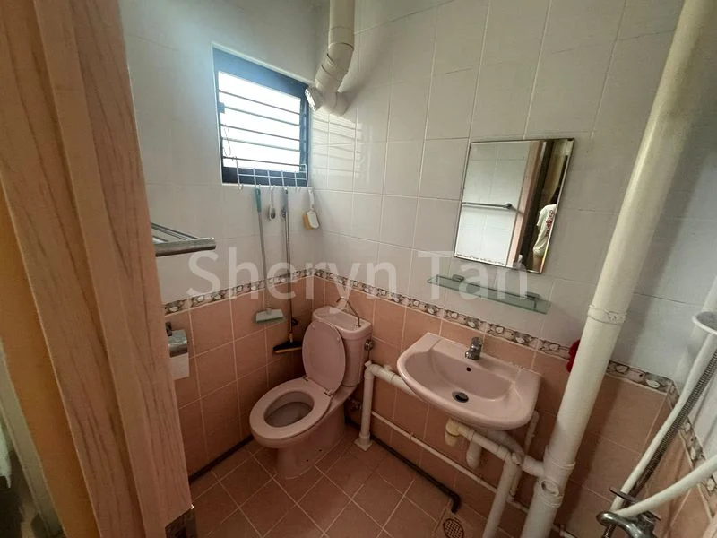 3 Room (3NG) HDB for Sale in  611 Ang Mo Kio Avenue 5 - Image 9