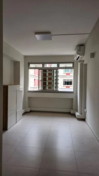 Master Room (HDB) for Rent in 304 Tampines Street 32 - Image 4