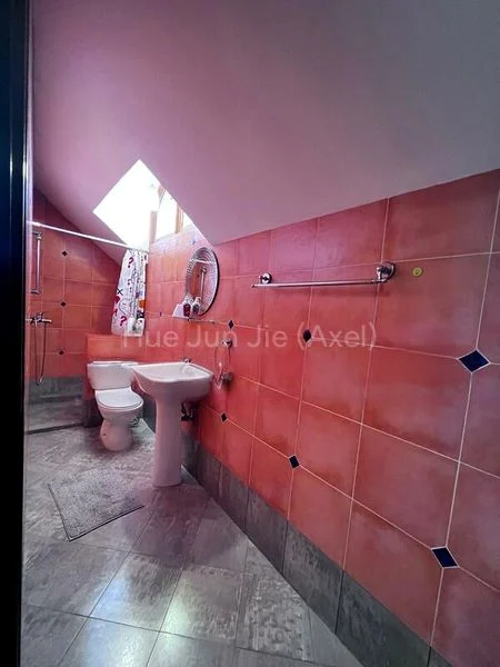 5 Bed Corner Terrace (Landed) for Sale in Kensington Park Road - Image 5