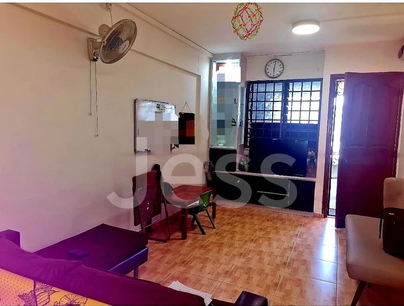 3 Room (3NG) HDB for Sale in  213 Bukit Batok Street 21 - Image 4