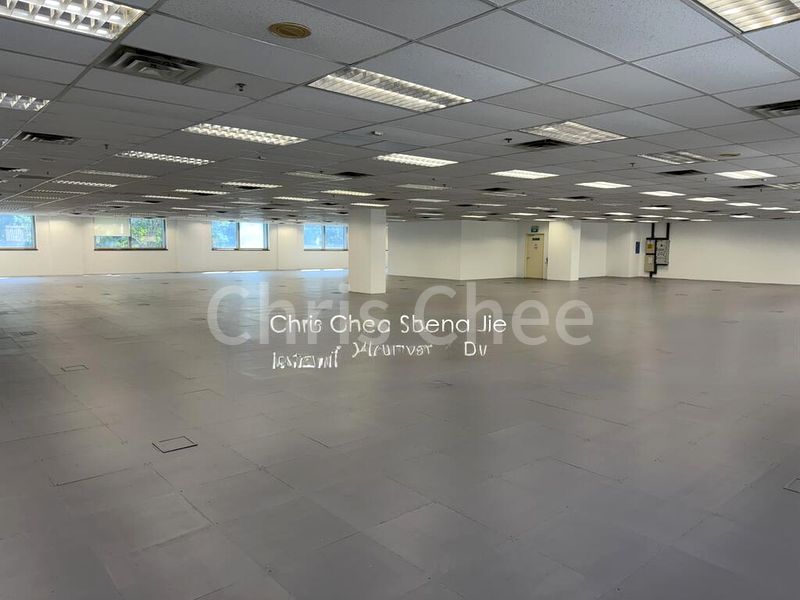 Office for Rent: COMMERCIAL SCHOOL / OFFICE @ DHOUBY GHOUT - Image 3