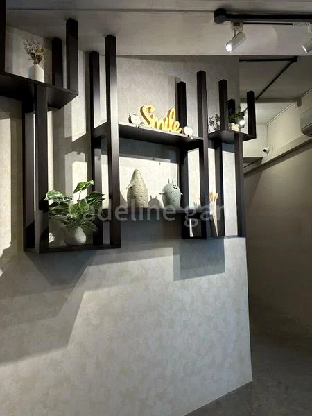 Light Industrial (B1) for Rent: LHK2 Building - Image 3