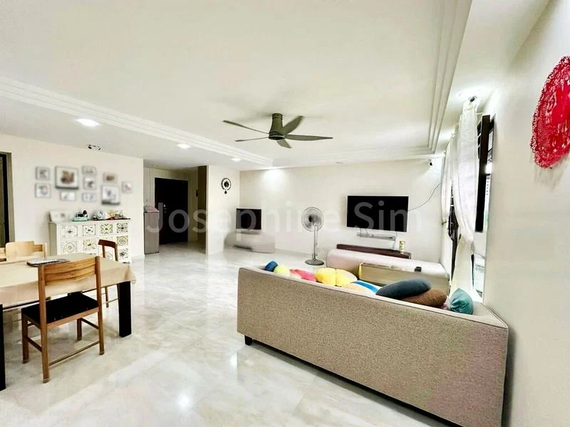5 Room (5I) HDB for Sale in  307D Anchorvale Road - Image 1