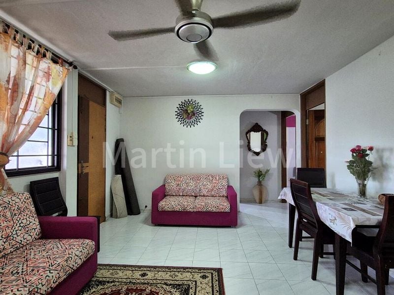 4 Room (4S) HDB for Sale in  713 Yishun Street 71 - Image 4