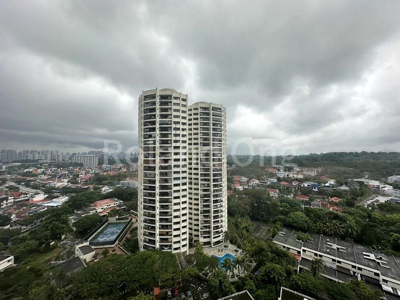 2 Bed Condo for Rent in  Thomson Three - Image 1