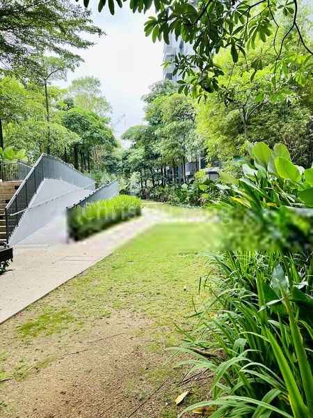 4 Bed Executive Condo for Rent in  The Visionaire - Image 1