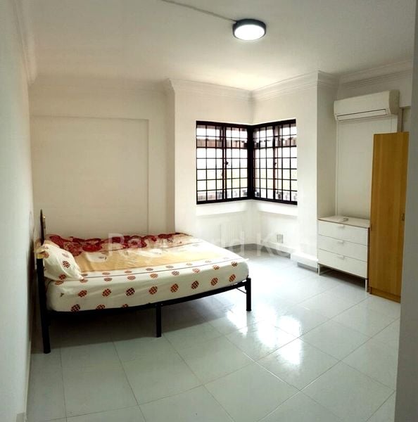 Executive HDB for Sale in  505 Pasir Ris Street 52 - Image 4