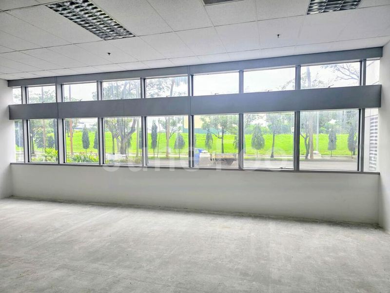 Light Industrial (B1) for Rent: Corporation Place - Image 4