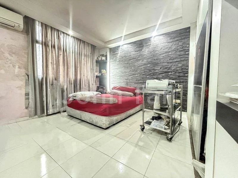 Executive HDB for Sale in  478 Segar Road - Image 5