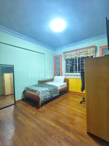 Common Room (HDB) for Rent in  109B Edgedale Plains - Image 5