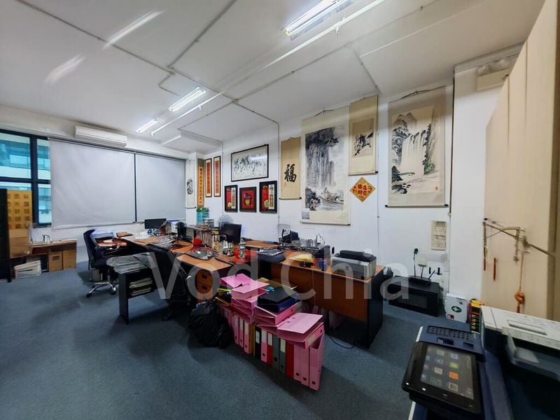 Light Industrial (B1) for Rent: Midview City - Image 2