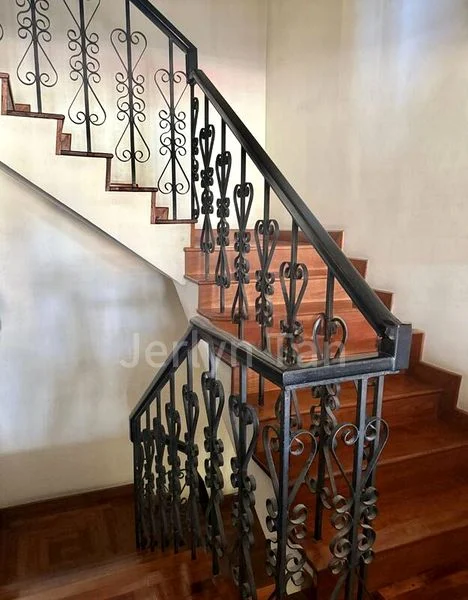 5 Bed Semi-Detached House (Landed) for Sale in Eastwood Ville - Image 2