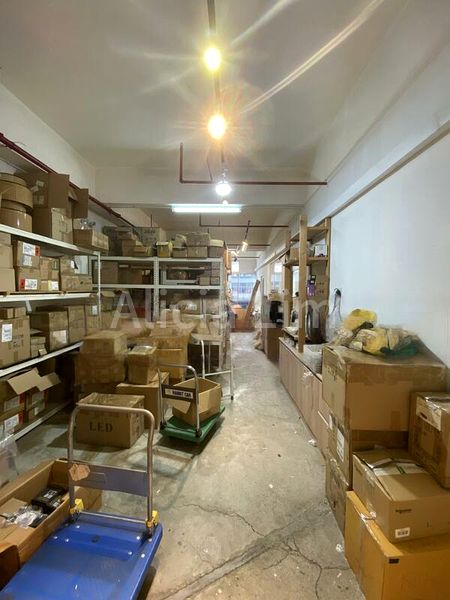 Light Industrial (B1) for Rent: Aljunied Industrial Complex - Image 11