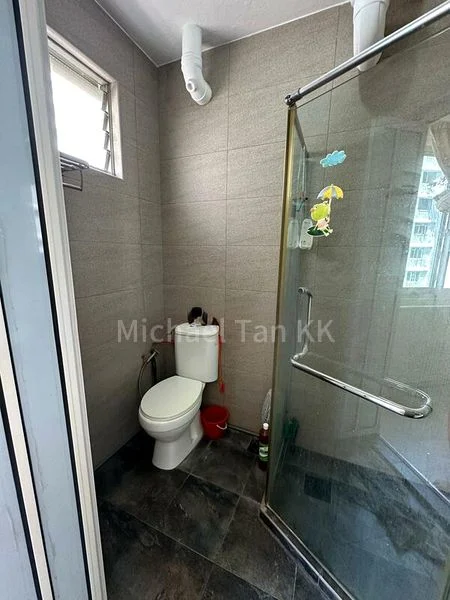 5 Room (5I) HDB for Rent in  826 Jurong West Street 81 - Image 5