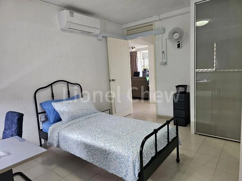Common Room (HDB) for Rent in  150 Simei Street 1 - Image 2
