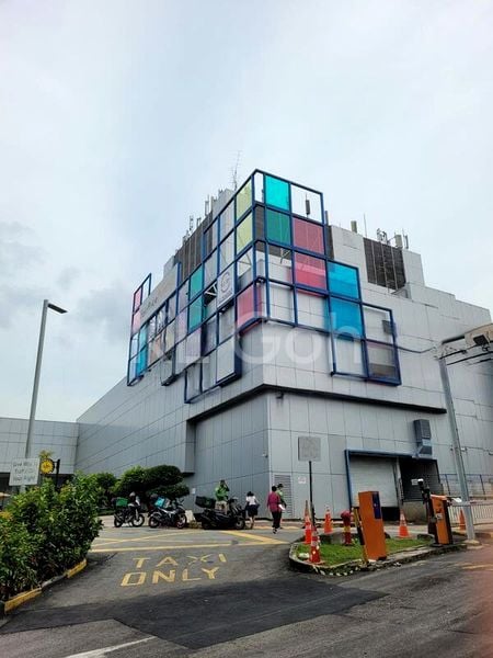 Shop / Shophouse for Sale: Upper Thomson Road Shophouses - Image 1