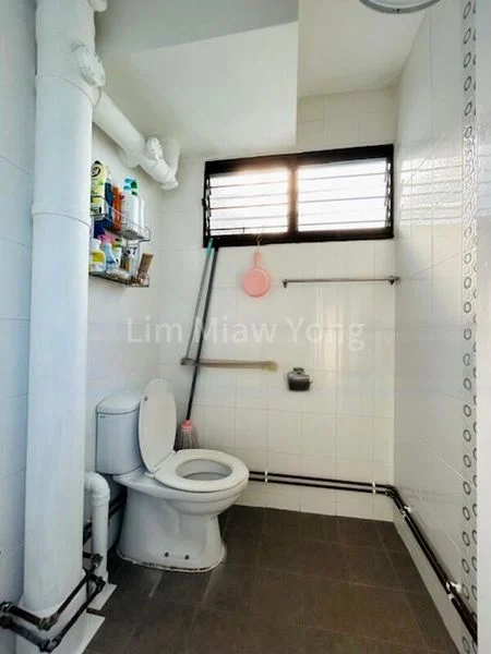Common Room (HDB) for Rent in  427 Bedok North Road - Image 5