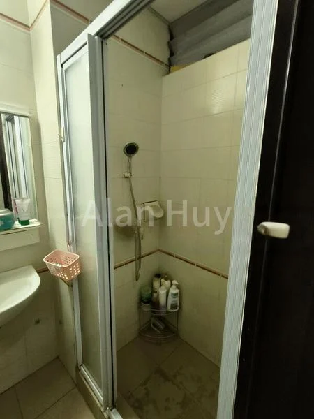 Room (Condo) for Rent in Far Horizon Garden - Image 13