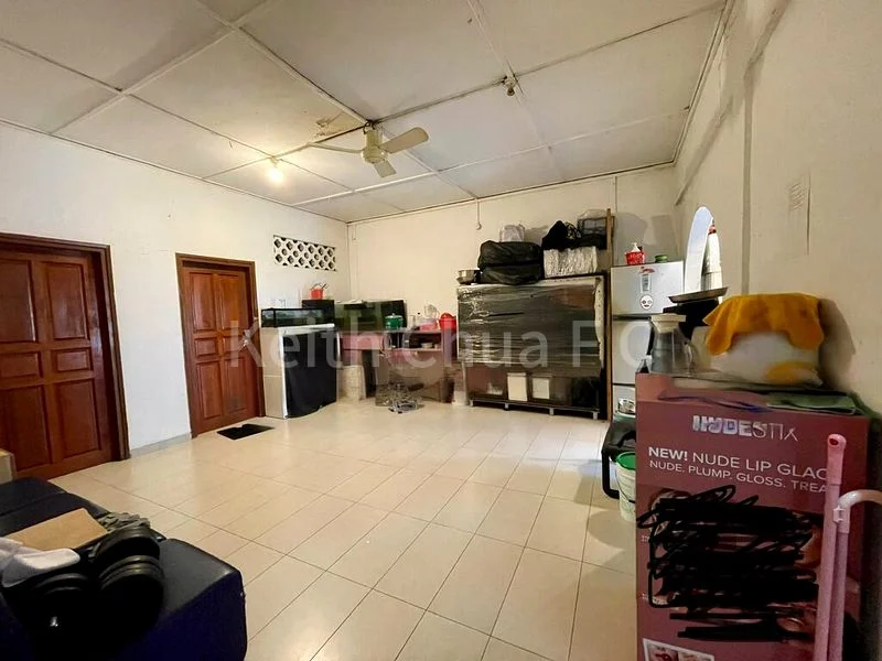 2 Bed Shophouse (Landed) for Rent in Kim Chuan Road - Image 3