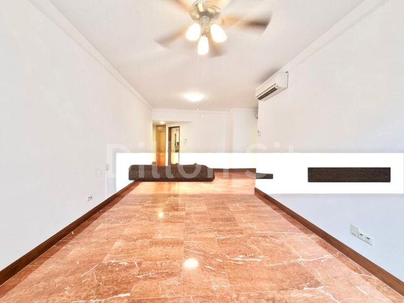 4 Bed Condo for Sale in  River Place - Image 18