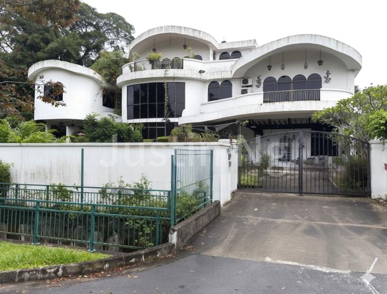 5 Bed Bungalow (Landed) for Sale in  Oei Tiong Ham Park - Image 1