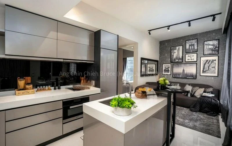 2 Bed Apartment (Condo) for Sale in  M5 - Image 2