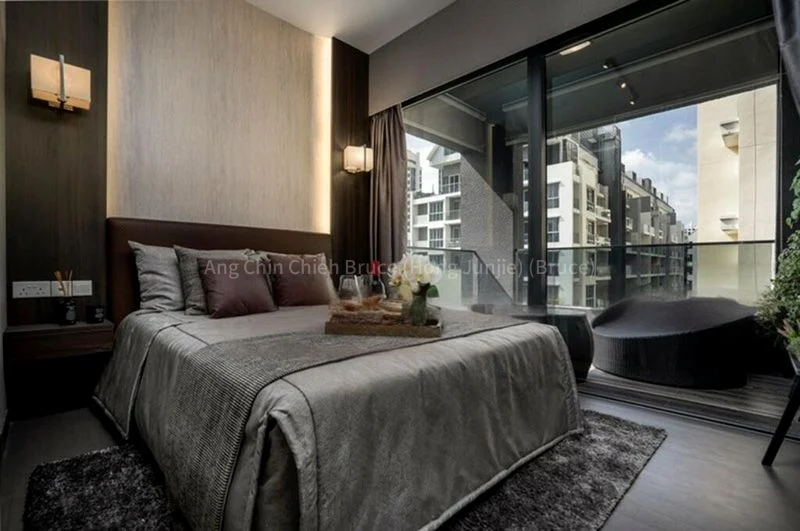 2 Bed Apartment (Condo) for Sale in  M5 - Image 4