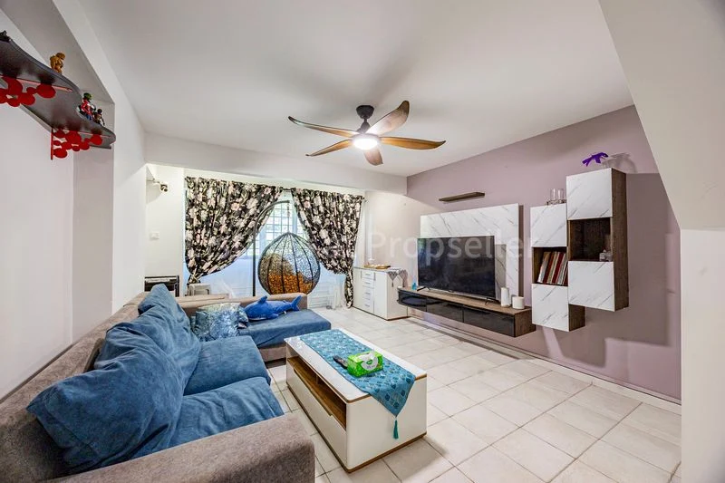 Maisonette HDB for Sale in 648 Woodlands Ring Road - Image 1