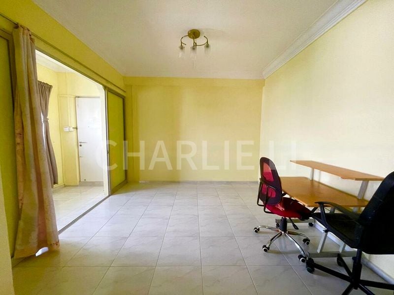 5 Room (5A) HDB for Rent in  739 Pasir Ris Drive 10 - Image 4