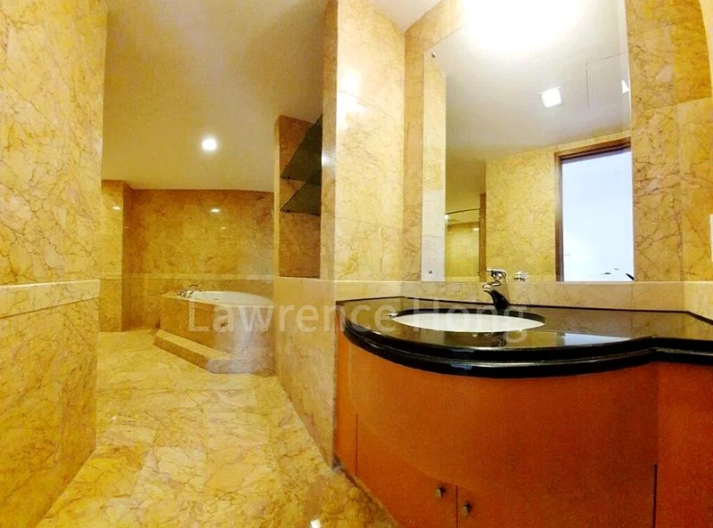 4 Bed Condo for Rent in  Orchard Scotts - Image 5