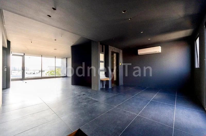 6 Bed Terraced House (Landed) for Sale in Fortuna Gardens - Image 2