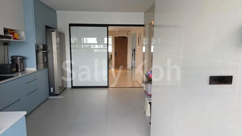 Common Room (HDB) for Rent in  410 Pandan Gardens - Image 3