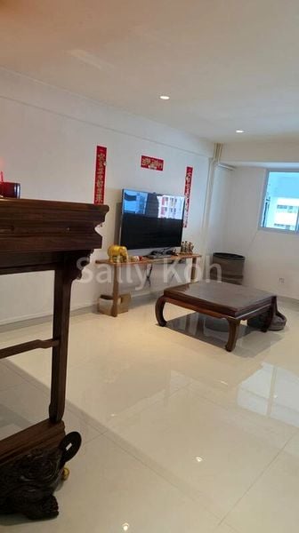 Common Room (HDB) for Rent in  410 Pandan Gardens - Image 1