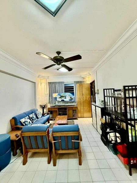 3 Room (3A) HDB for Rent in  132 Yishun Street 11 - Image 2