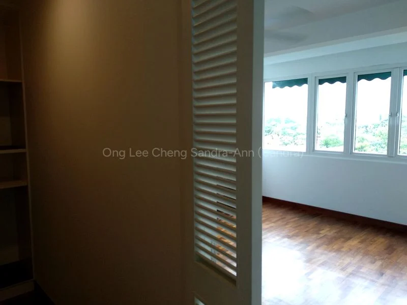 3 Bed Apartment (Condo) for Rent in  Holland Court - Image 15