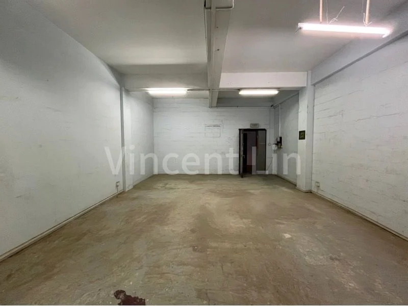Light Industrial (B1) for Rent in  Tailee Industrial Building - Image 1