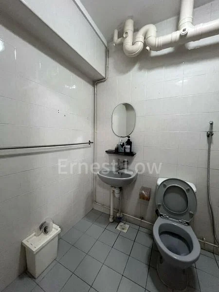 4 Room (4NG) HDB for Rent in 231 Compassvale Walk - Image 6