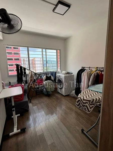 5 Room (5A) HDB for Rent in  715 Tampines Street 71 - Image 6