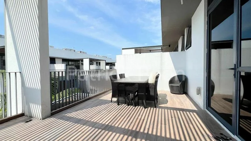 4 Bed Terraced House (Landed) for Sale in  Alana - Image 2