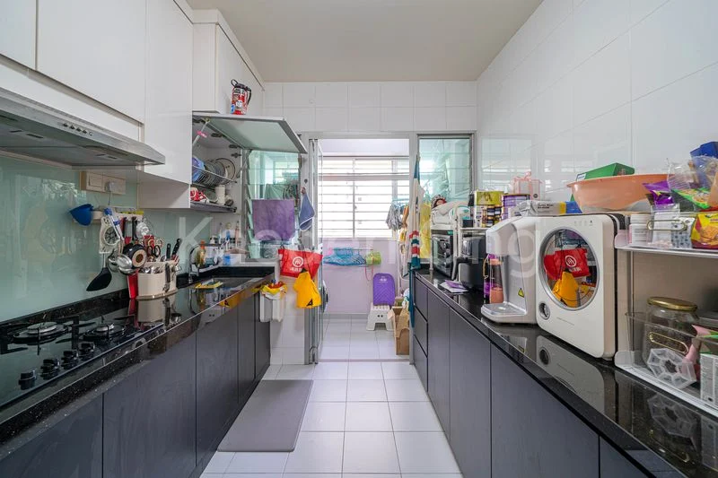 4 Room (4A) HDB for Sale in 313A Sumang Link - Image 11