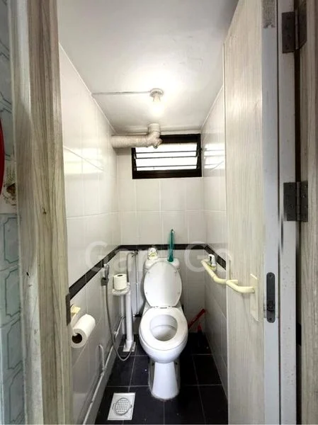 3 Room (3I) HDB for Sale in 30 Telok Blangah Rise - Image 2