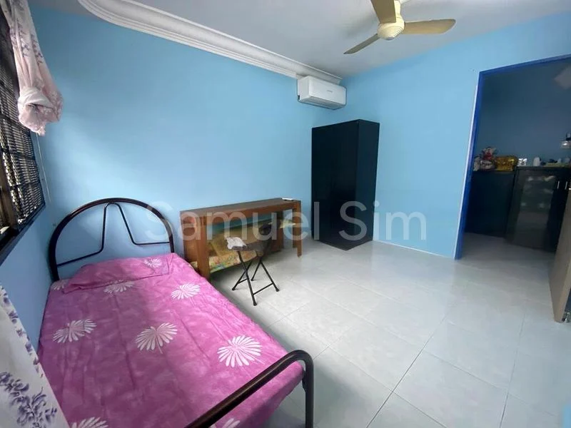 Room (HDB) for Rent in  169 Woodlands Street 11 - Image 6