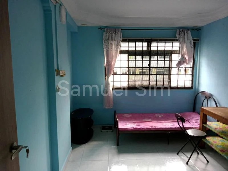 Room (HDB) for Rent in  169 Woodlands Street 11 - Image 2
