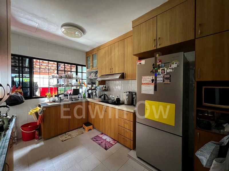 4 Bed Terraced House (Landed) for Sale in  Lengkong Tiga - Image 2