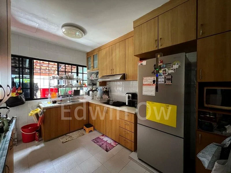 4 Bed Terraced House (Landed) for Sale in  Lengkong Tiga - Image 8
