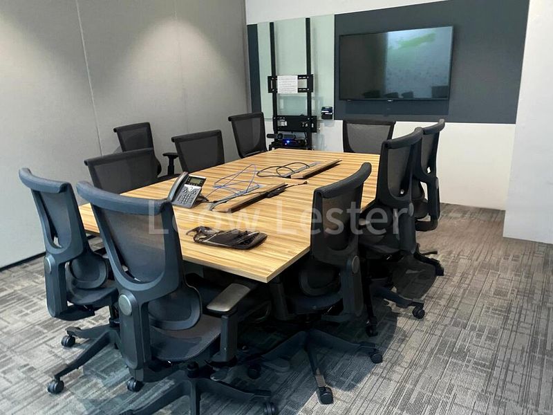 Light Industrial (B1) for Rent: Fitted IT technology office for 70 pax near mrt station, with gym, cafes, supermarket & foodcourt. - Image 6