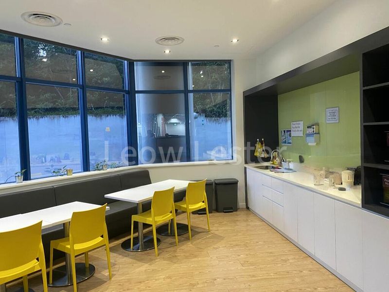 Light Industrial (B1) for Rent: Fitted IT technology office for 70 pax near mrt station, with gym, cafes, supermarket & foodcourt. - Image 2